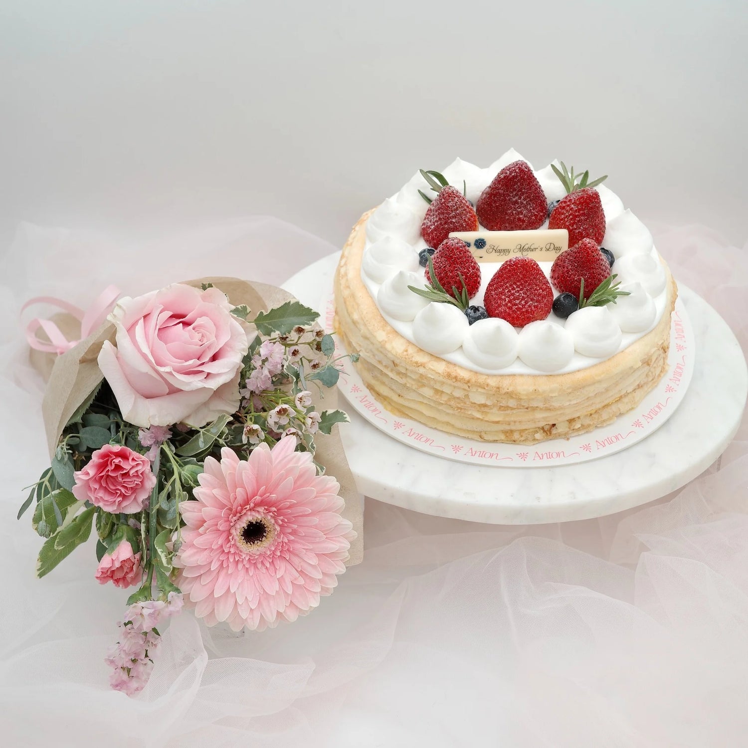 Crepe Cake 6" with Bouquet"